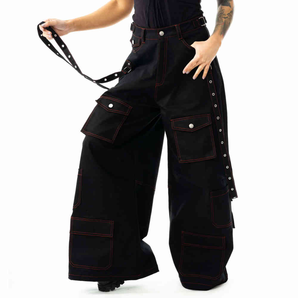 Chemical Black - Jaycee Long Leg Wide leg trousers - Black/Red